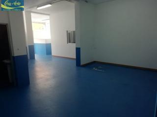 Lloguer Local Comercial  Vila de corcubion. Bajo comercial en zona escolar  zona fogar