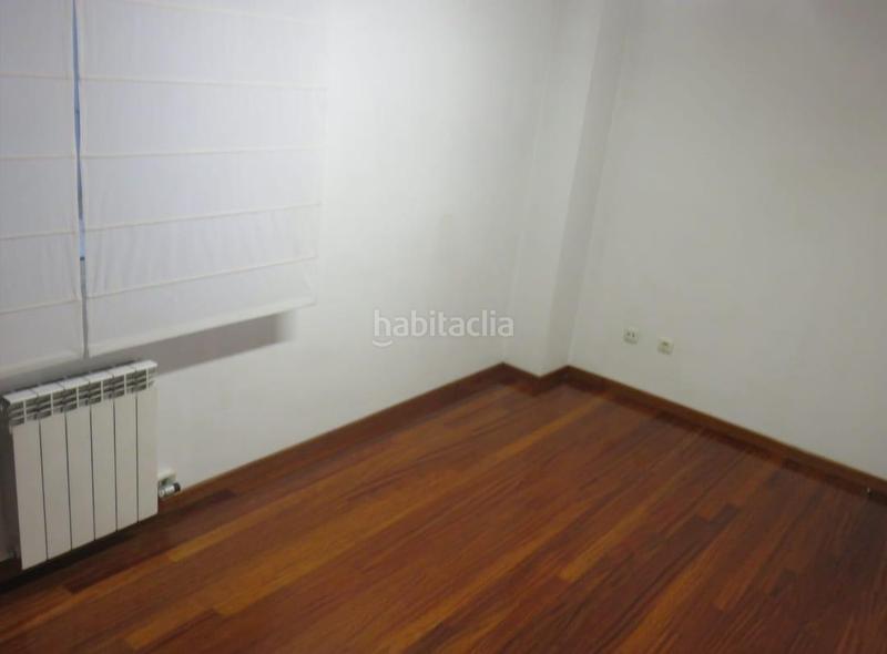 Foto b98f2750-4322-4324-a047-75f61f8c8872. Appartement avec chauffage parking dans O Milladoiro Ames