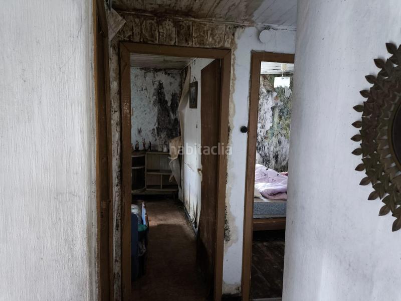 Foto 3b446f4d-d297-4498-b18a-3bd403bb9e05. Casa  para reformar en Laxe