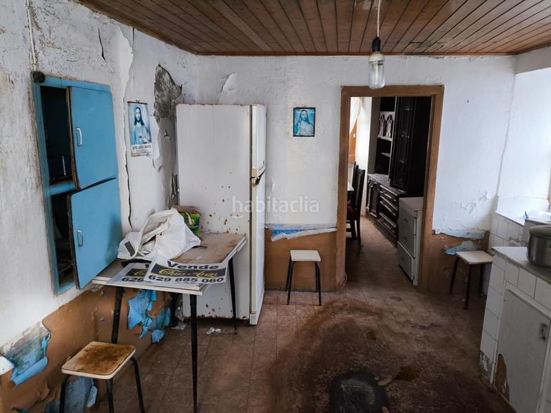 Foto 8bc4c986-2228-4663-a23c-b87bd5beab08. Casa  para reformar en Laxe
