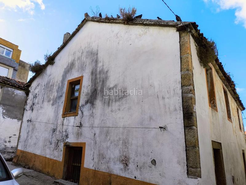 Foto eac95dc4-0117-4cdb-abd2-346e5cd2054a. Casa  para reformar en Laxe