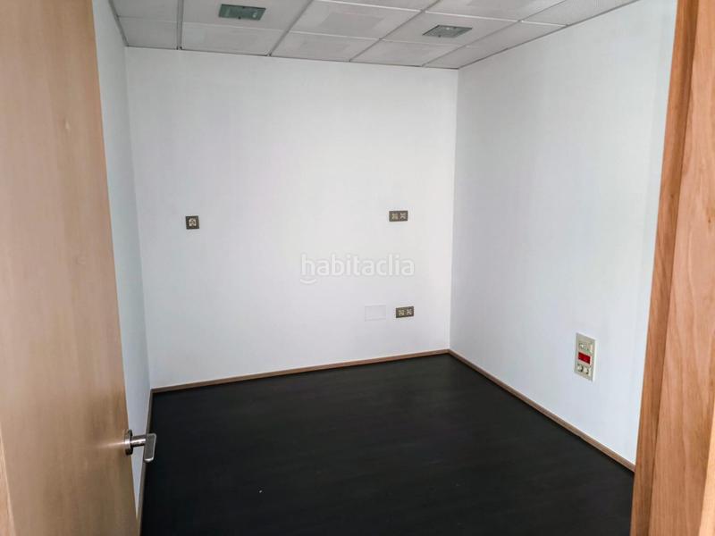 Foto 670fa3df-d204-46a9-be4a-6fb3f8e529c4. Piso amplio piso en desiderio varela en Carballo