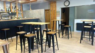 Lloguer Local Comercial a Carballo. Se alquila o traspasa restaurante en carballo