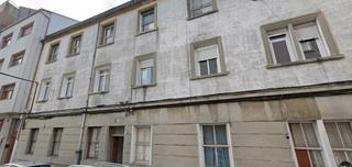 Pis  Calle gran via. Se vende lote de 3 pisos en cgran vía, carballo