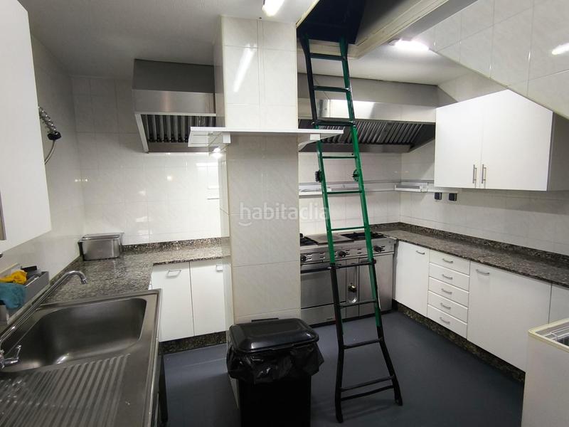 Foto 473200a2-2a64-4024-97c1-23c91bd08b3e. Local comercial local de hostelería con comidas en Carballo
