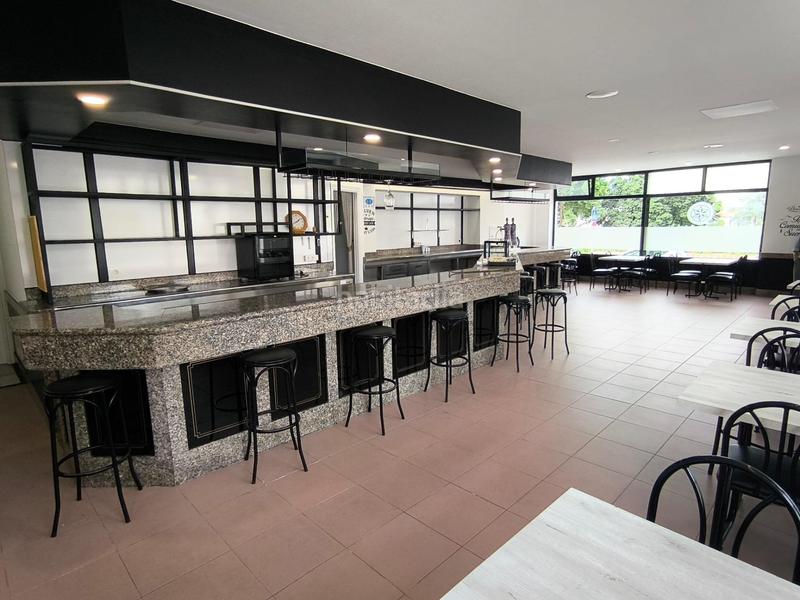 Foto ff974b05-7626-436d-9f6d-d6b418e9ccd0. Local comercial local de hostelería con comidas en Carballo