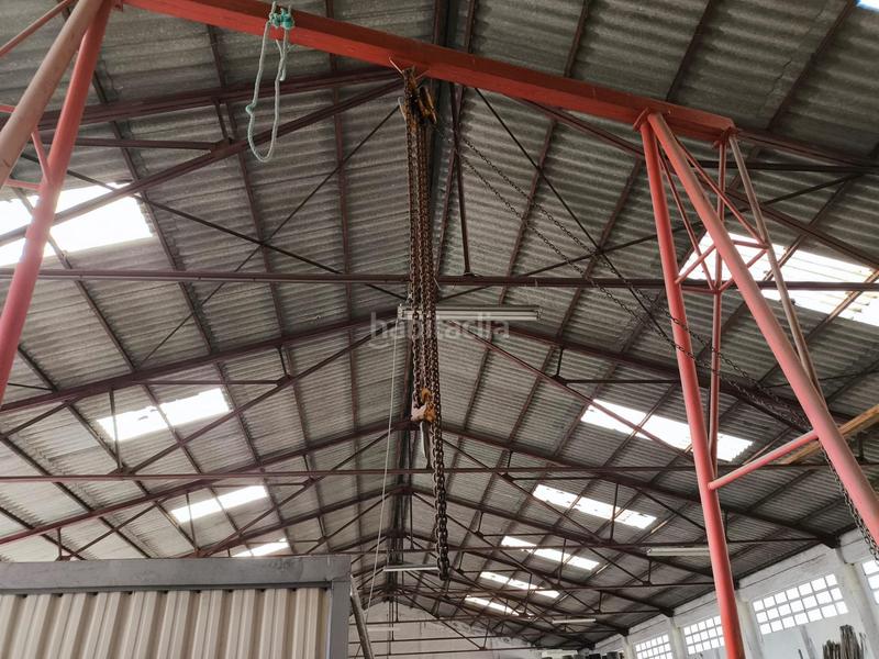 Foto fcfc9474-7e5b-461d-8e5d-714ec3877739. Bâtiment à usage industriel dans Oseiro Arteixo