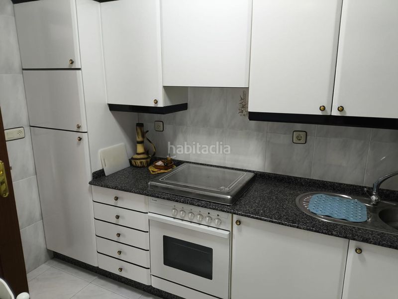 Foto af3ab434-ee03-45f8-b0a1-65a0378a6439. Pis amb calefacció aparcament a Laxe
