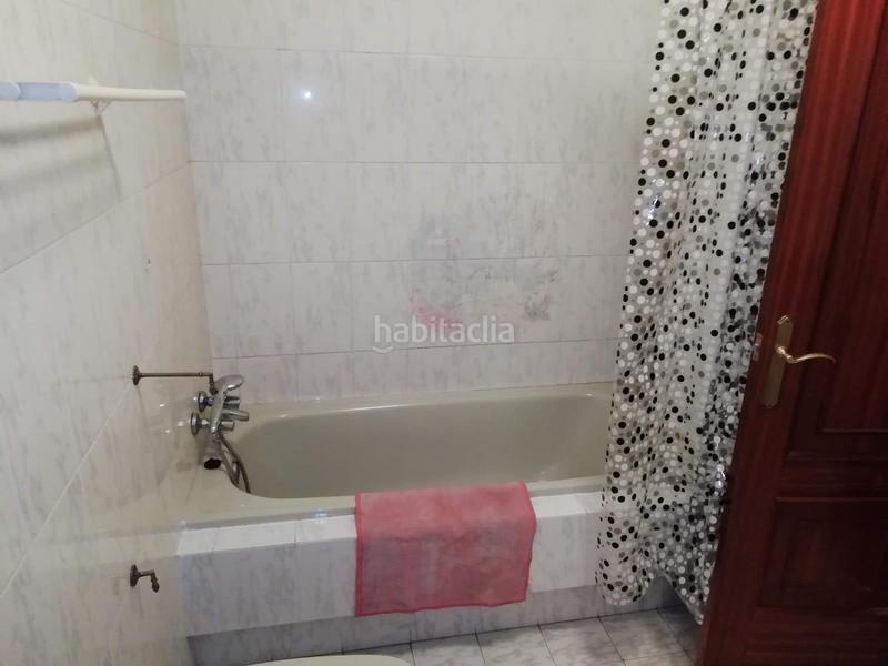 Foto 71ab1fc1-eaec-4027-a2cd-5c7e5653b58e. Piso se vende piso en calle perú en Carballo