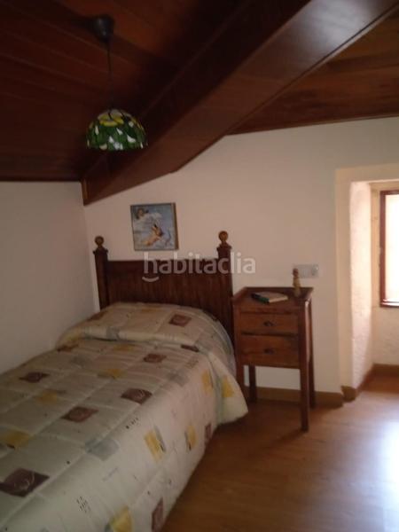 Foto f12b5fbd-a8c1-41eb-b6c1-5ca9c90dcc46. Maison dans Laxe