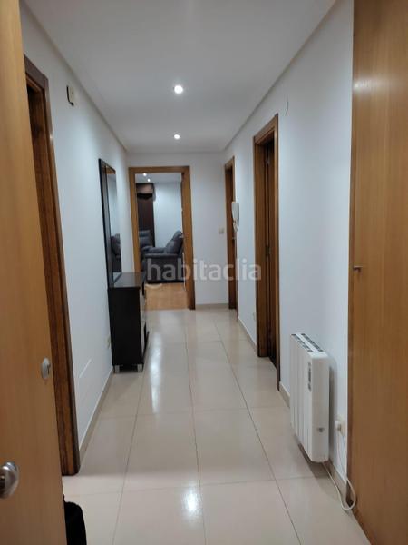 Foto 2ba25dcd-44b4-431c-af97-056542271184. Alquiler piso  zona colegio fogar chorís en Carballo