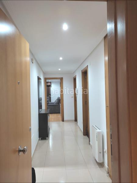 Foto 3708bec5-ba8b-4d51-8794-fd7747093df6. Alquiler piso  zona colegio fogar chorís en Carballo