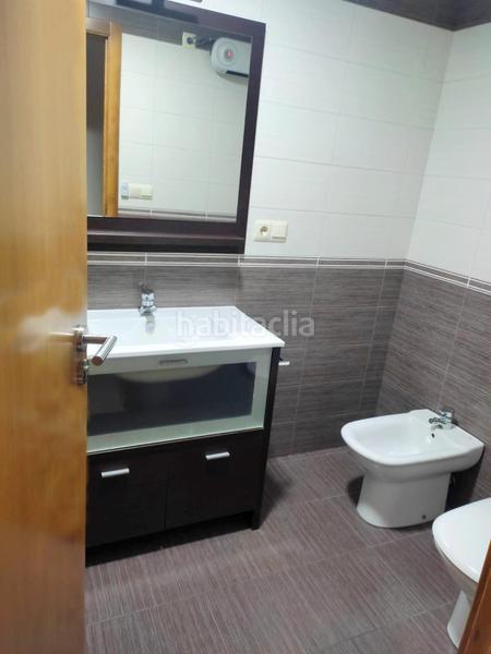 Foto cad7bcfa-8ee3-4d90-b287-3a2a3459e975. Alquiler piso  zona colegio fogar chorís en Carballo