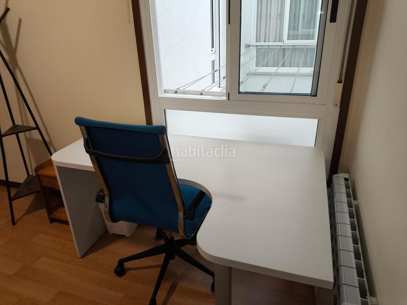 Foto 2048b641-7440-4ad0-beb4-cd1d2f876811. Alquiler piso  en cluis calvo, en Carballo