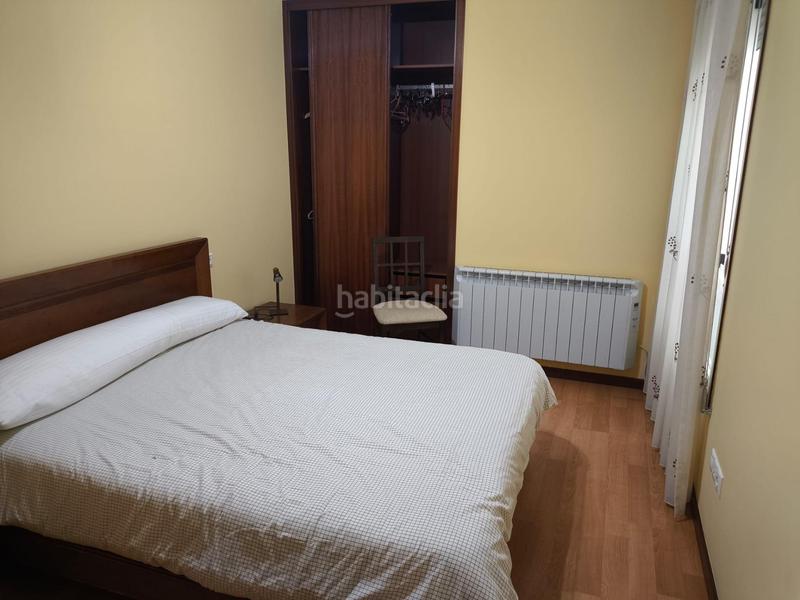 Foto 469cf2e3-7f8d-4d59-9ff2-efedcdac411d. Alquiler piso  en cluis calvo, en Carballo