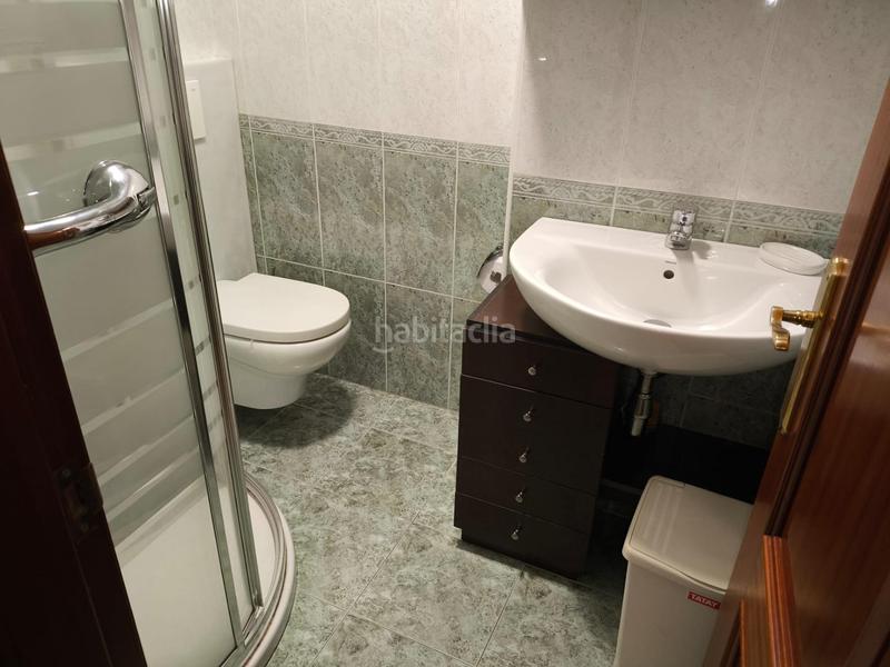 Foto c4d6ef87-0fd1-4b28-9bc2-e32596ebe9ef. Alquiler piso  en cluis calvo, en Carballo