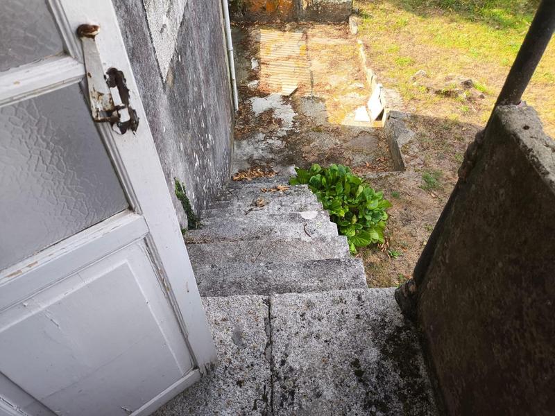 Foto 57f97fee-5d9d-495b-a7af-f3deef83ac7e. Casa  grande señorial de piedra en outeiro, en Coristanco