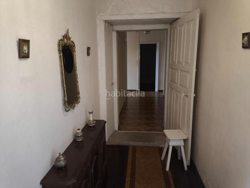 Foto b196335a-2128-4205-82a1-f47f726e1d3a. Casa  grande señorial de piedra en outeiro, en Coristanco