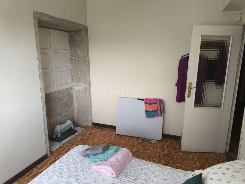 Foto eddd0998-d2d2-4e54-9e0e-043a4225c9f2. Casa  grande señorial de piedra en outeiro, en Coristanco