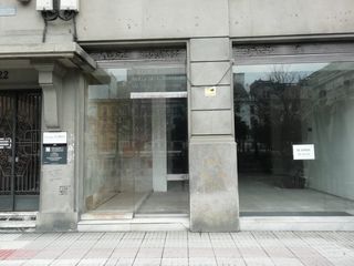 Local commercial à Calle Emilia Pardo Bazán