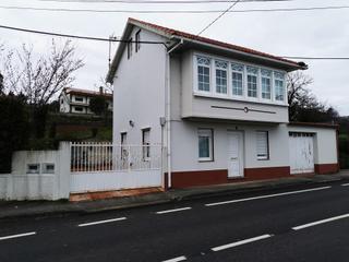 Masia  Lugar igrexa-berdillo. Casa lista para entrar en el centro de berdillo