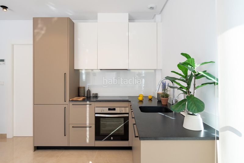 Foto 928f8262-8c1b-453e-beab-3f5a72f1d4b1. Casa adosada en La Marina Elche / Elx