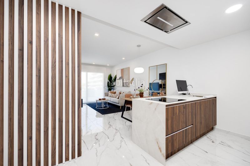 Foto 4ad4dc5a-ee7a-4c4d-b108-11061d514ba2. Àtic amb aparcament piscina a San Miguel de Salinas