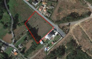 Terreny residencial  Lugar a brea. Se vende terreno edificable en carballo