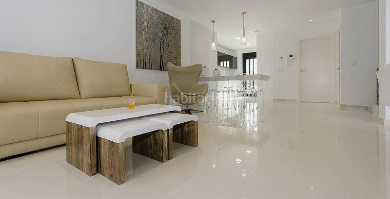 Foto 931cd122-326b-48af-a73d-4d1c1a2e95b9. Chalet en Campoamor Orihuela