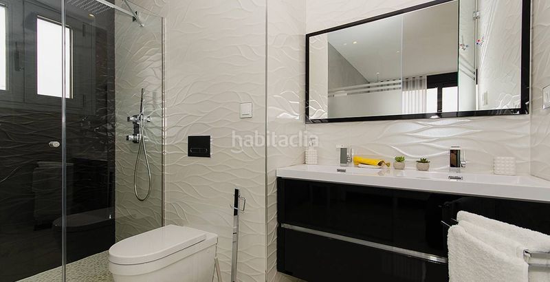 Foto b95b7aed-1c57-4a00-97cf-210fdf8b4116. Chalet en Campoamor Orihuela