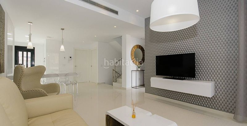 Foto c9185562-7aaa-4255-b20b-02eade47e4ad. Chalet en Campoamor Orihuela