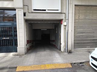 Lloguer Aparcament cotxe a Carballo. Plaza de garaje en alquiler  canllóns, carballo
