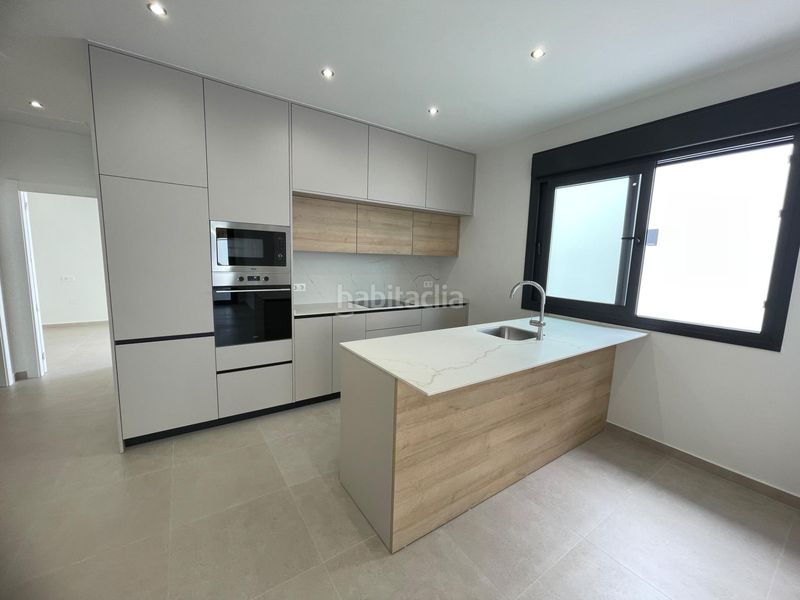 Foto 241a51bd-e8fc-497f-a36e-b7d709f30e42. Xalet amb aparcament piscina a Almoradí