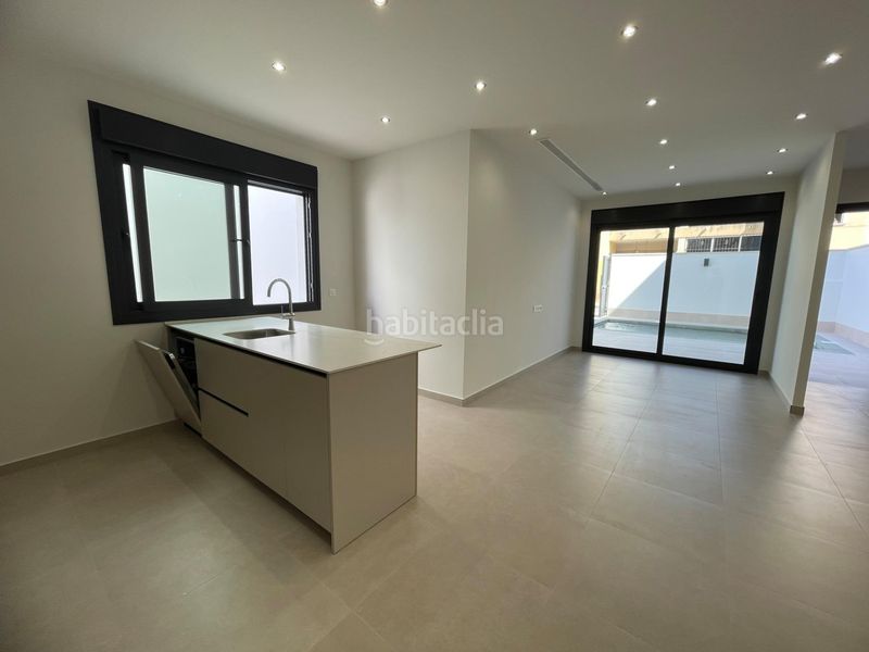 Foto 71da956a-e22c-4057-a4fe-c2f1b760b6bd. Xalet amb aparcament piscina a Almoradí