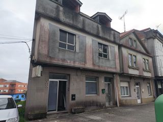 Maison  Avenida fisterra. Edificio en coristanco, san roque