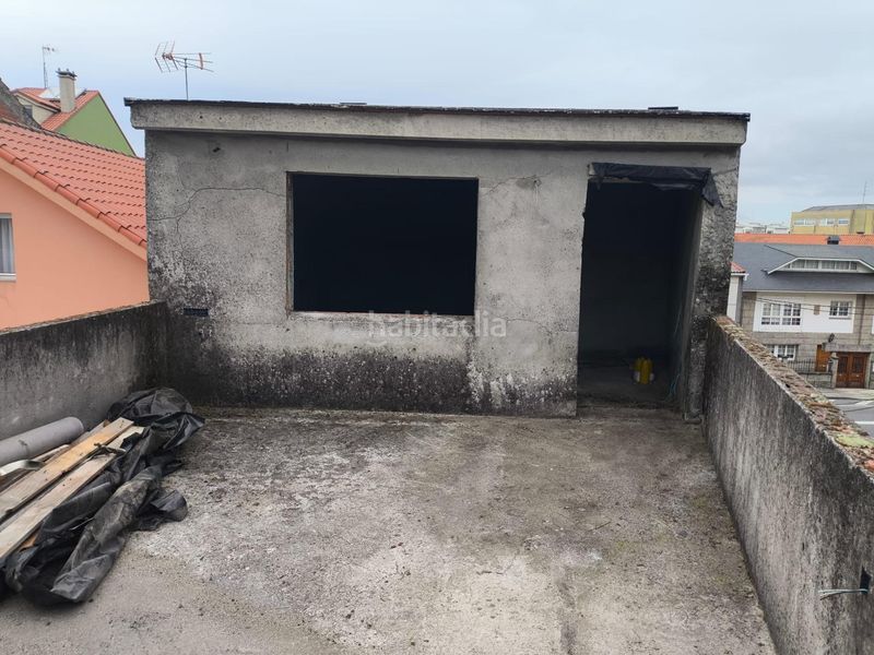 Foto b6ef583e-ede7-435c-87b6-c39170321565. Casa amb aparcament a Coristanco