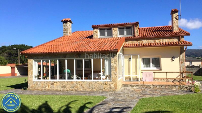 Foto 95328d59-a5e5-471d-8e50-e2686ebb3a7c. Casa amb calefacció aparcament a Carballo