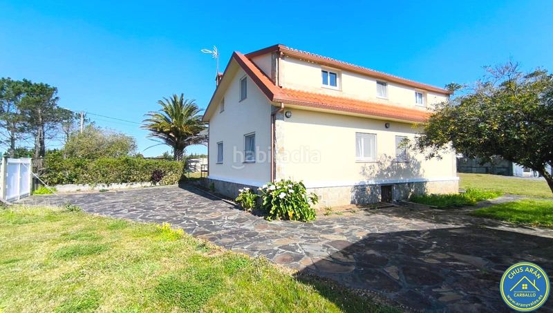 Foto e0d92edf-543c-4d6c-9ec2-95e80b1736a1. Casa amb calefacció aparcament a Carballo