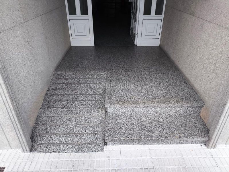 Foto dba47ad3-5252-42d9-82b2-2f75b6ce6197. Rent flat with heating parking in Laxe