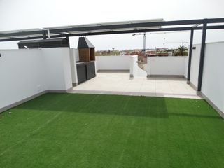 Haus in Pilar de la Horadada Ciudad