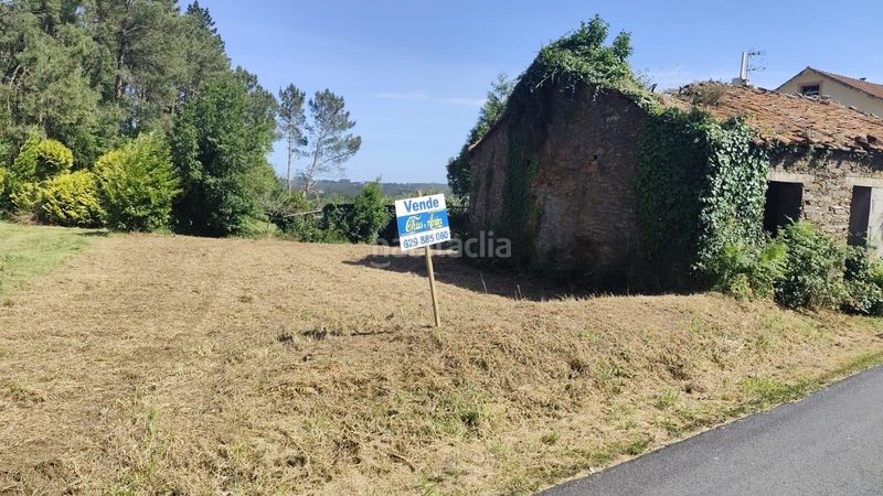 Foto fdc88cc2-bfcc-4cae-86a8-c9471bbc6769. Terreny residencial a Ordes