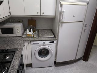 Miete Etagenwohnung  Calle cuento. Piso en alquiler ideal para estudiantes o empresas en a coruña