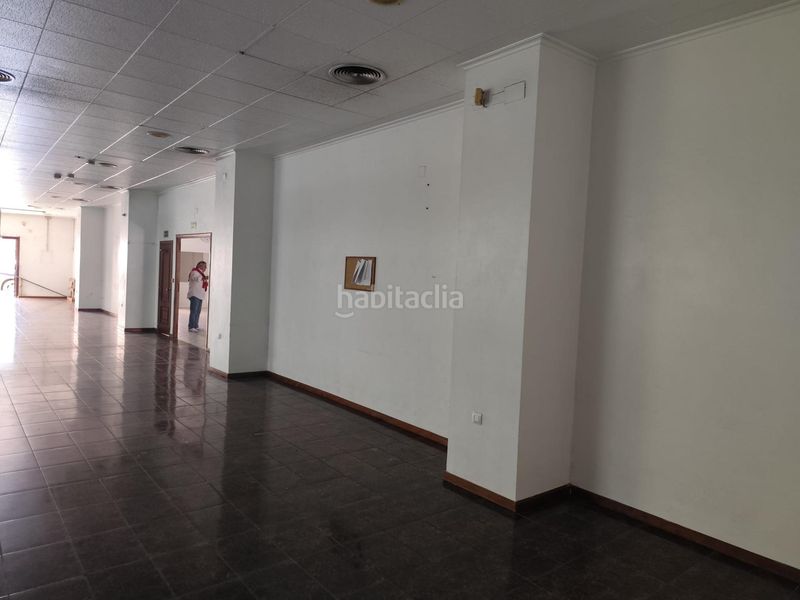 Foto 5751f38f-74ad-413d-a713-978269eb9f17. Local comercial a Carballo
