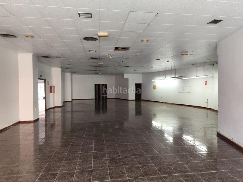 Foto d96333a5-883e-4ee8-bb2f-117b7318c699. Local comercial a Carballo