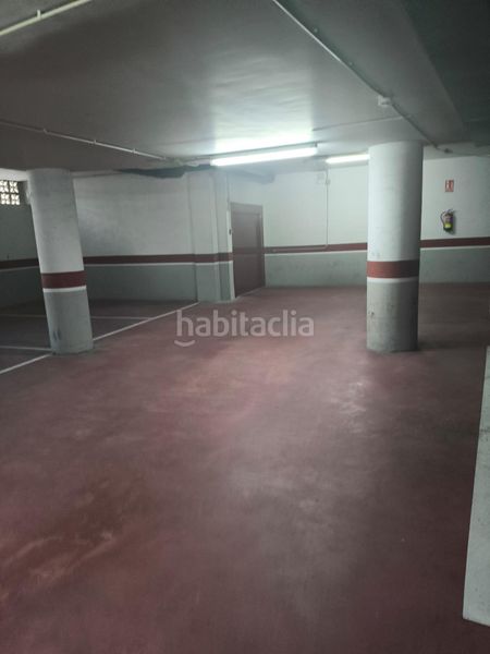 Foto c42f550e-3061-4176-8f27-edf0d6af8c2a. Aparcament cotxe a Cambre