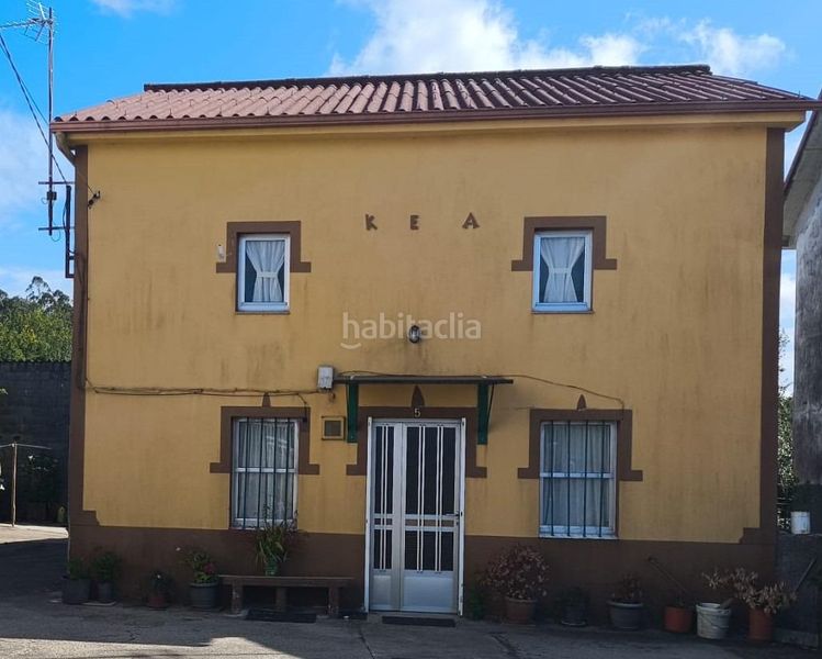 Foto 72807bc3-09e1-4e04-a071-849f9b315f27. Casa amb aparcament a Santa Comba