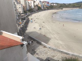 Maison  Arenal. Acogedor piso con terraza y terreno en malpica  tu refugio perfe