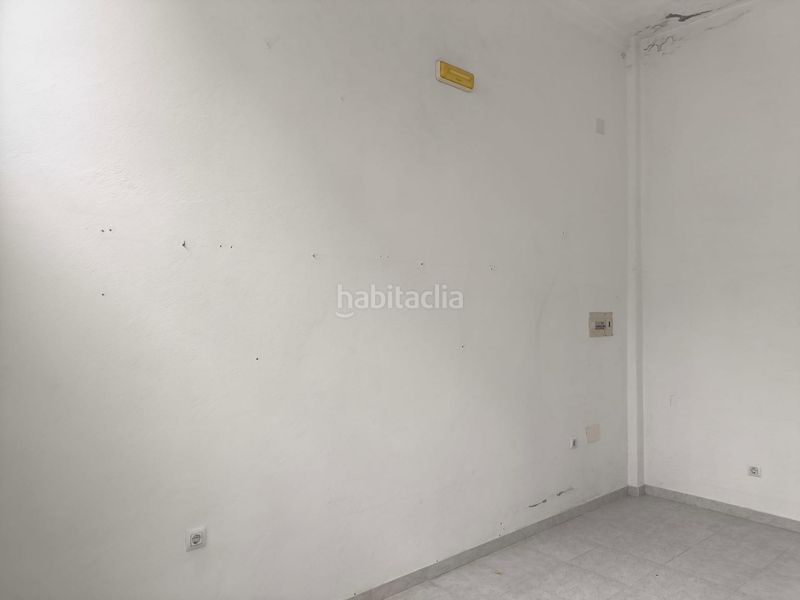 Foto 4cf1512c-3ed2-40b2-9dcc-6f04046837e9. Local comercial a Carballo