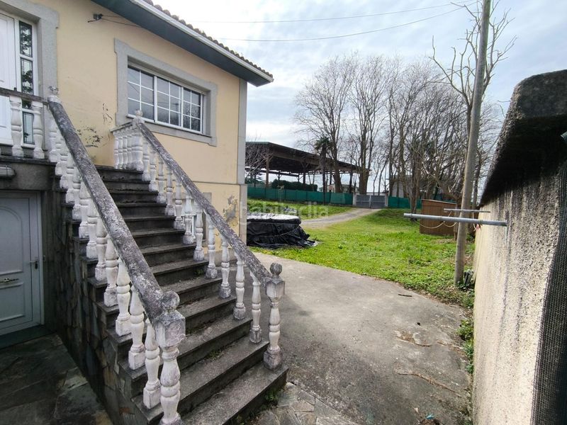Foto f8d7bbed-45e3-49d3-bb76-a46ea2e2422a. Casa amb aparcament a Dexo - Lorbé Oleiros