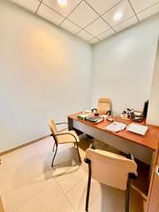 Rent Office space in Plaça de prim 2